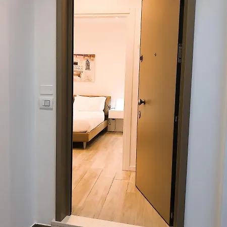 Leoncino Apartamento